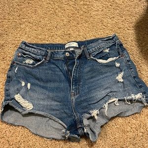 Abercrombie The Mom Short High Rise Curve Love 32